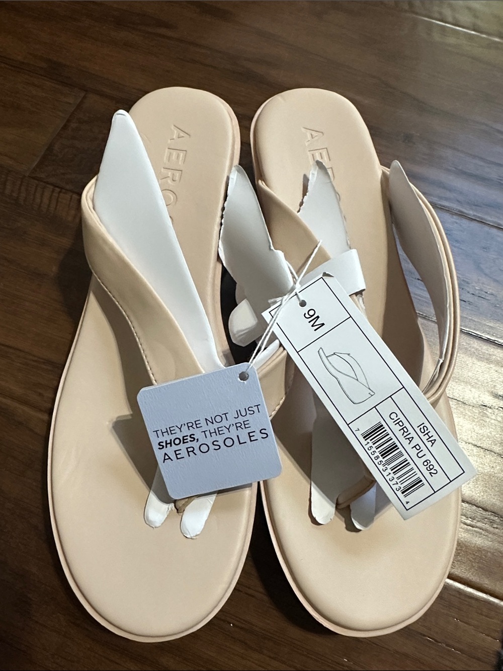 AEROSOLES Nude/Beige Thong Sandals
